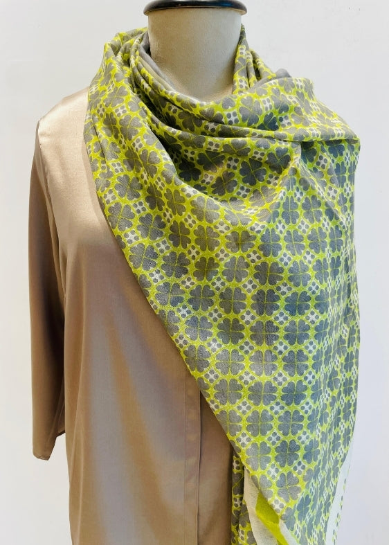 Grey and Green Pattern Silkwool Stole