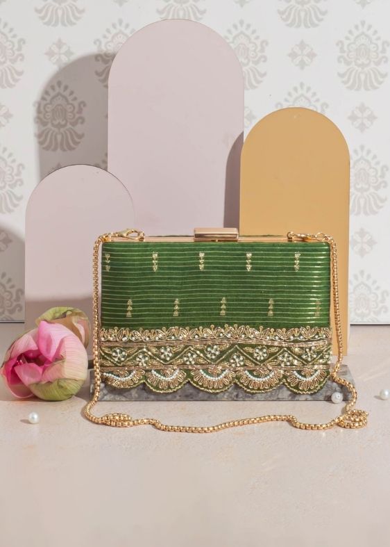 Tari silk box clutch-Mehendi green