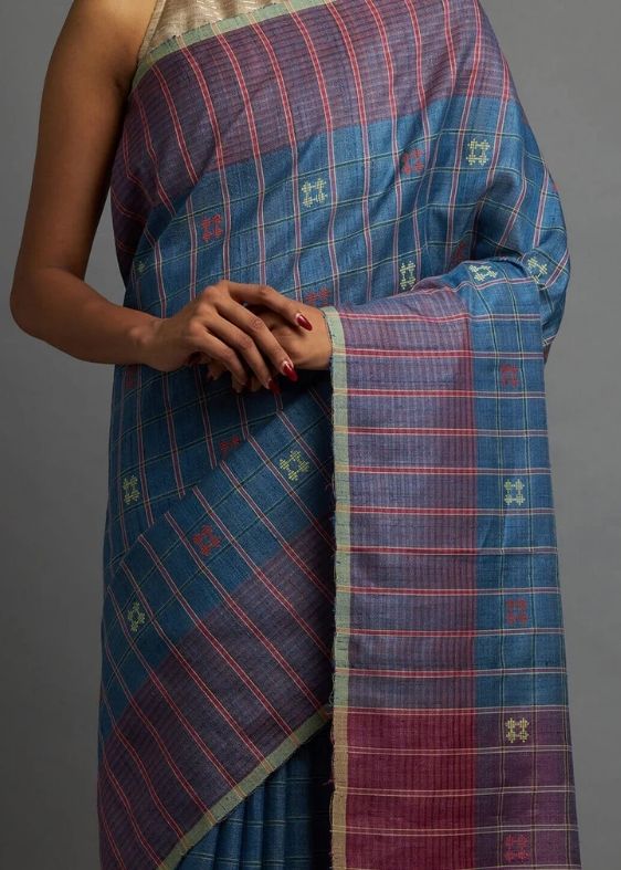 AAKAAR SAREE